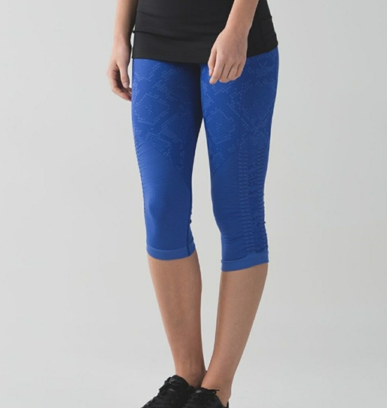 lululemon athletica Pants - LULULEMON In the Flow Crop II🍋🍋